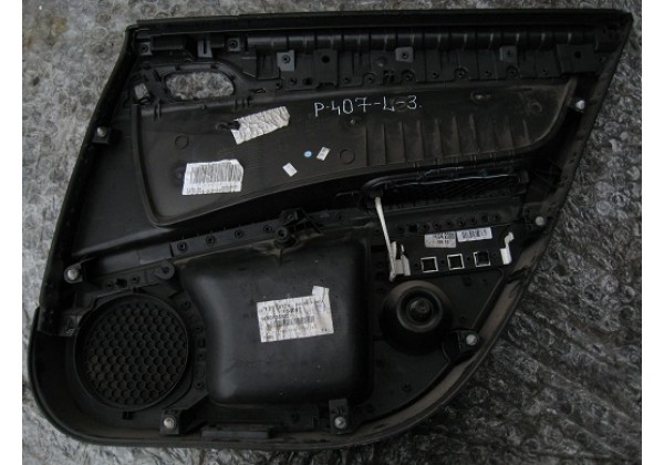 обшивка лівої задньої дверки Peugeot 407,1.6hdi,9647891677
